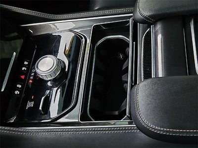 2024 Jeep Wagoneer Base