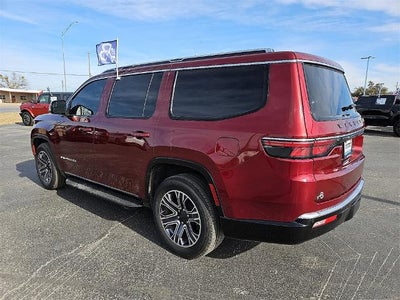 2024 Jeep Wagoneer Base