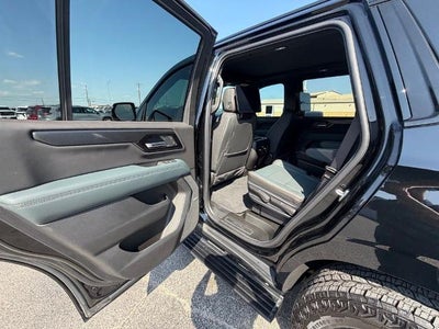 2025 GMC Yukon AT4