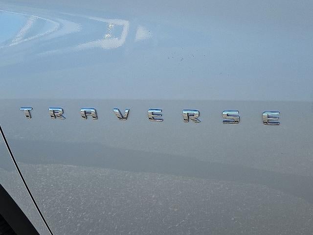2022 Chevrolet Traverse LS