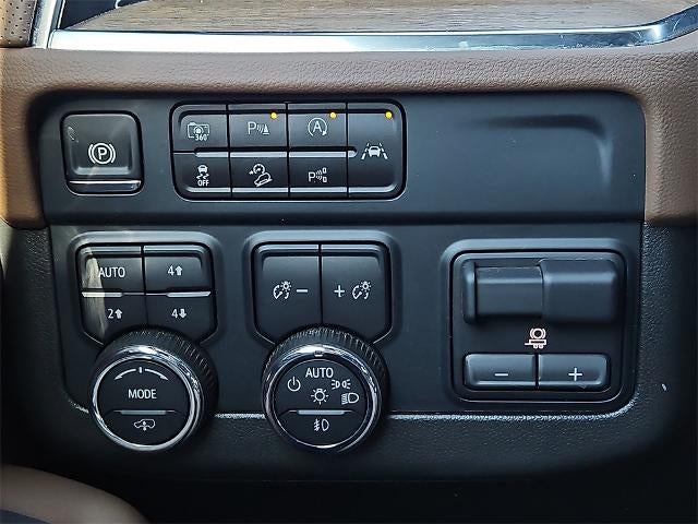 2025 Chevrolet Suburban High Country