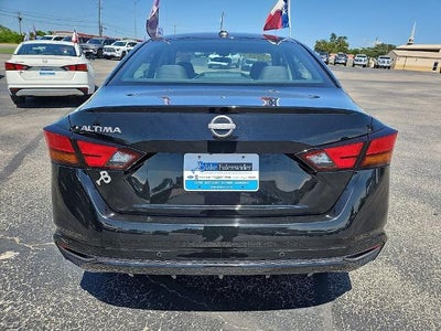 2025 Nissan Altima SV