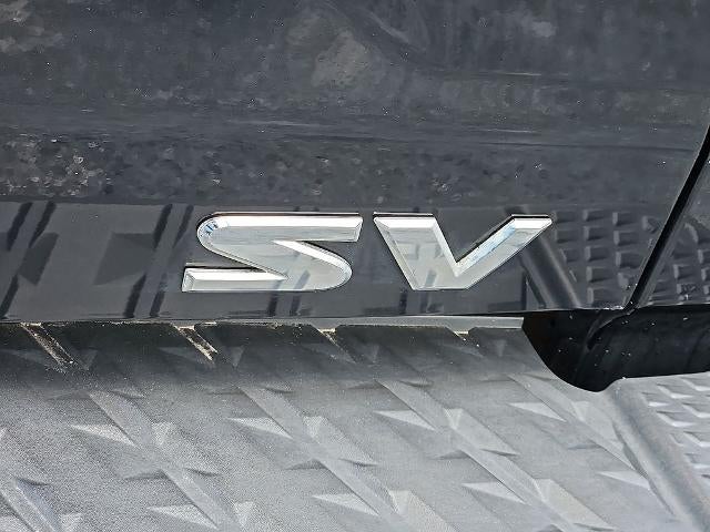 2023 Nissan Titan SV