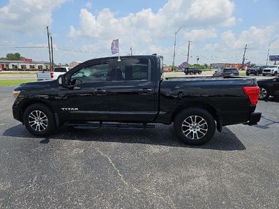 2023 Nissan Titan SV