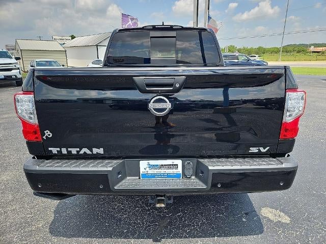 2023 Nissan Titan SV