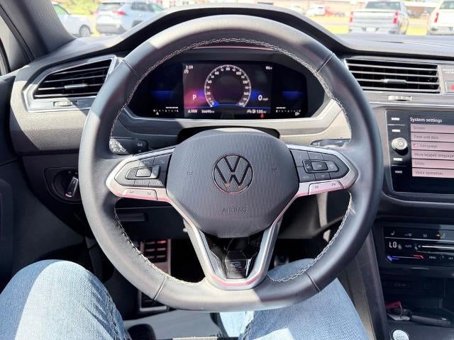 2023 Volkswagen Tiguan SE R-Line Black