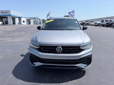 2023 Volkswagen Tiguan SE R-Line Black
