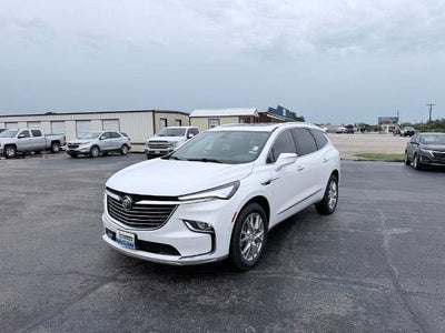 2022 Buick Enclave Essence