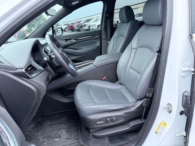 2022 Buick Enclave Essence