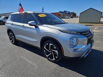 2022 Mitsubishi Outlander SE