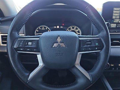 2022 Mitsubishi Outlander SE