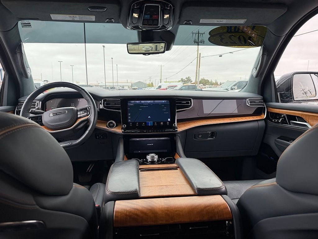 2023 Jeep Grand Wagoneer Series II