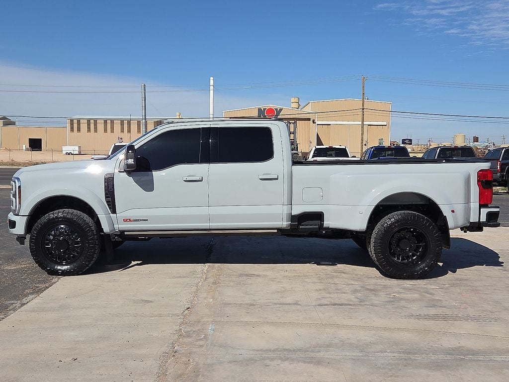 2025 Ford F-450SD Platinum DRW