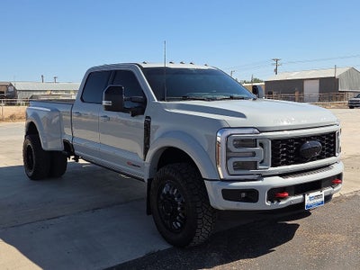 2025 Ford F-450SD Platinum DRW