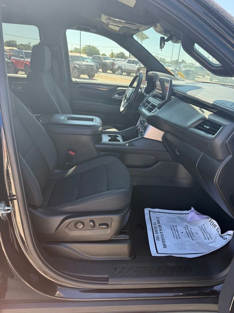 2023 GMC Yukon SLE
