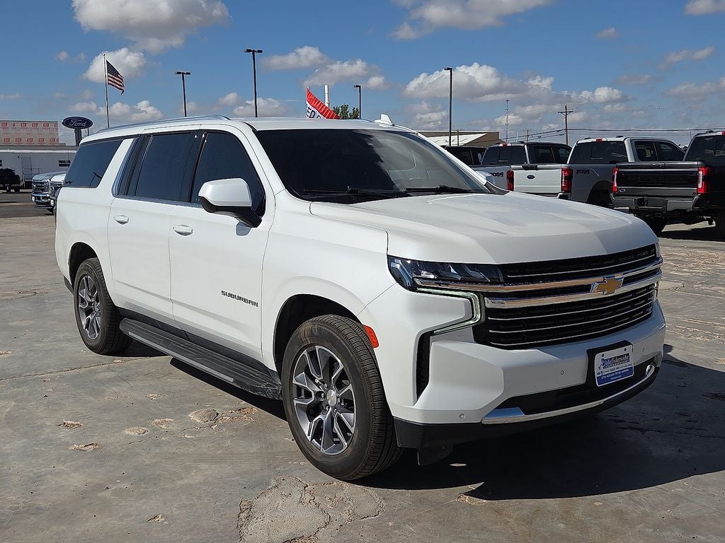 2023 Chevrolet Suburban LT