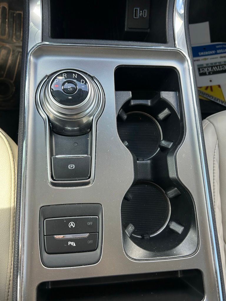 2024 Ford Edge Titanium