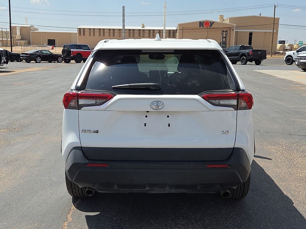 2022 Toyota RAV4 LE