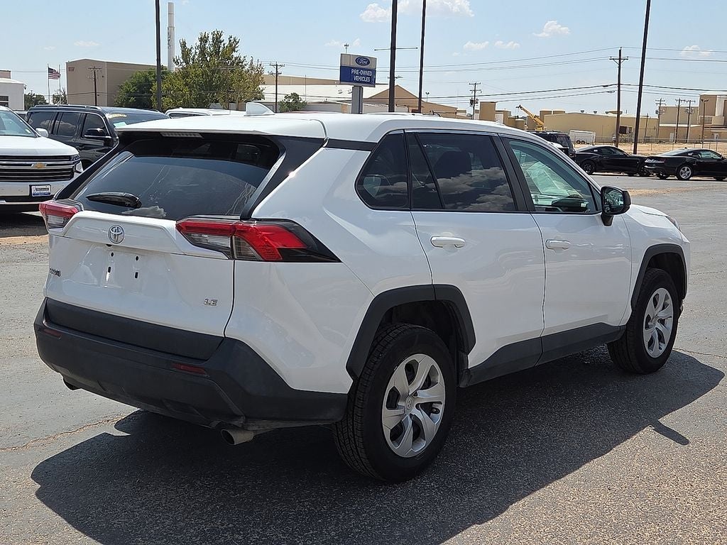 2022 Toyota RAV4 LE