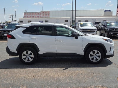 2022 Toyota RAV4 LE