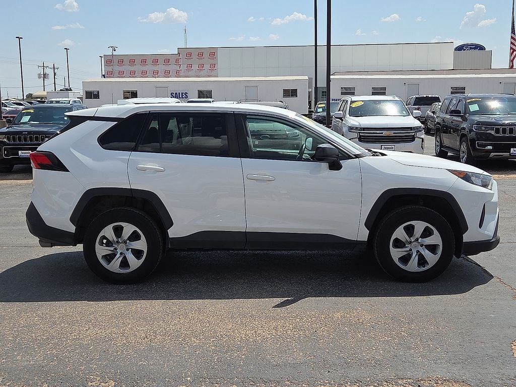 2022 Toyota RAV4 LE