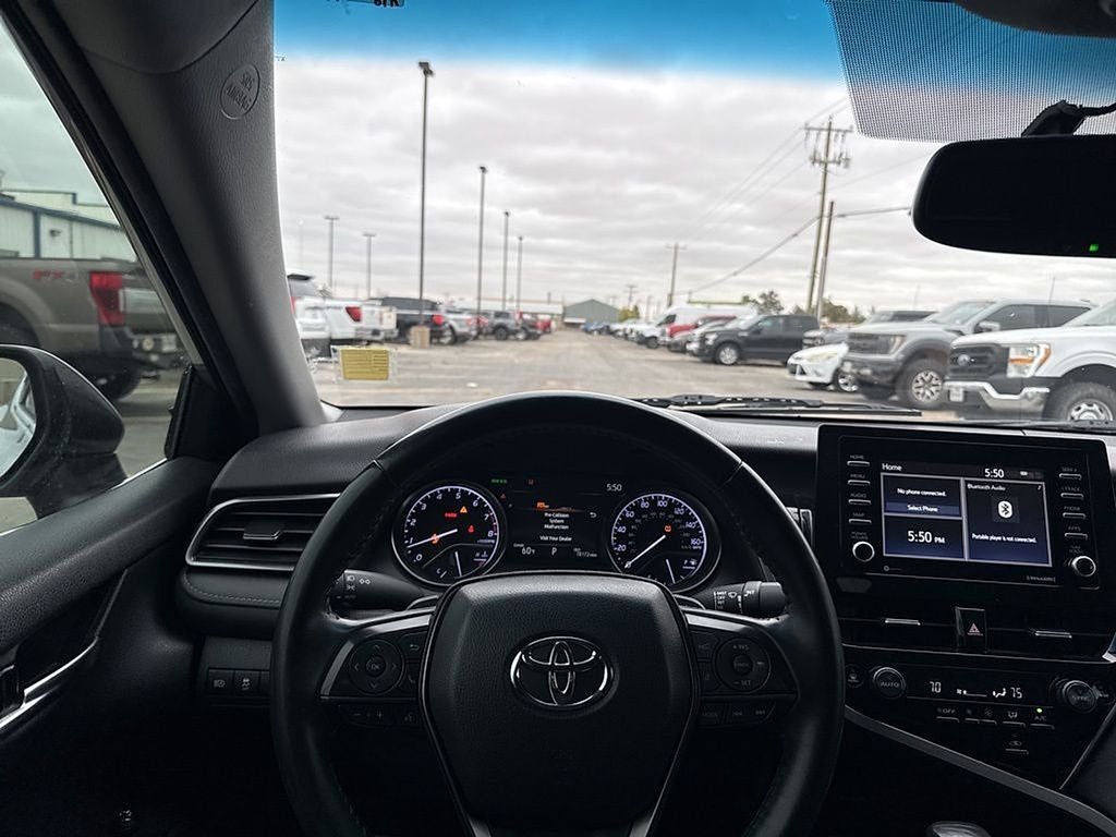 2022 Toyota Camry SE