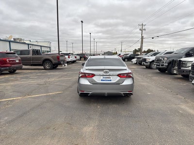 2022 Toyota Camry SE