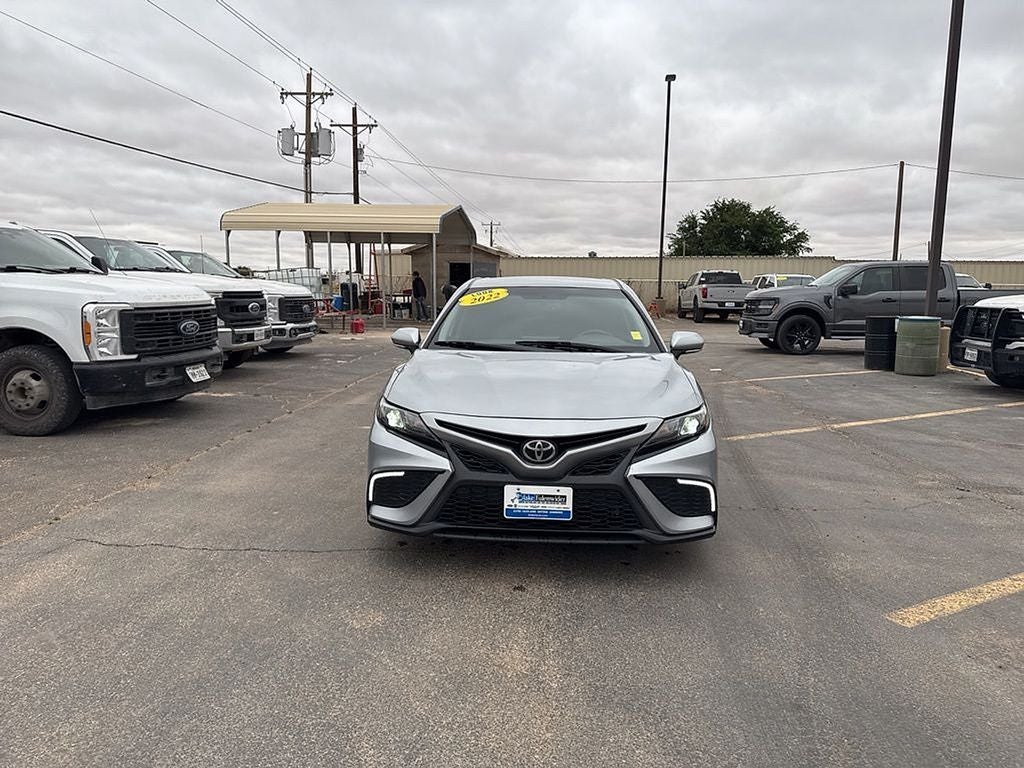 2022 Toyota Camry SE