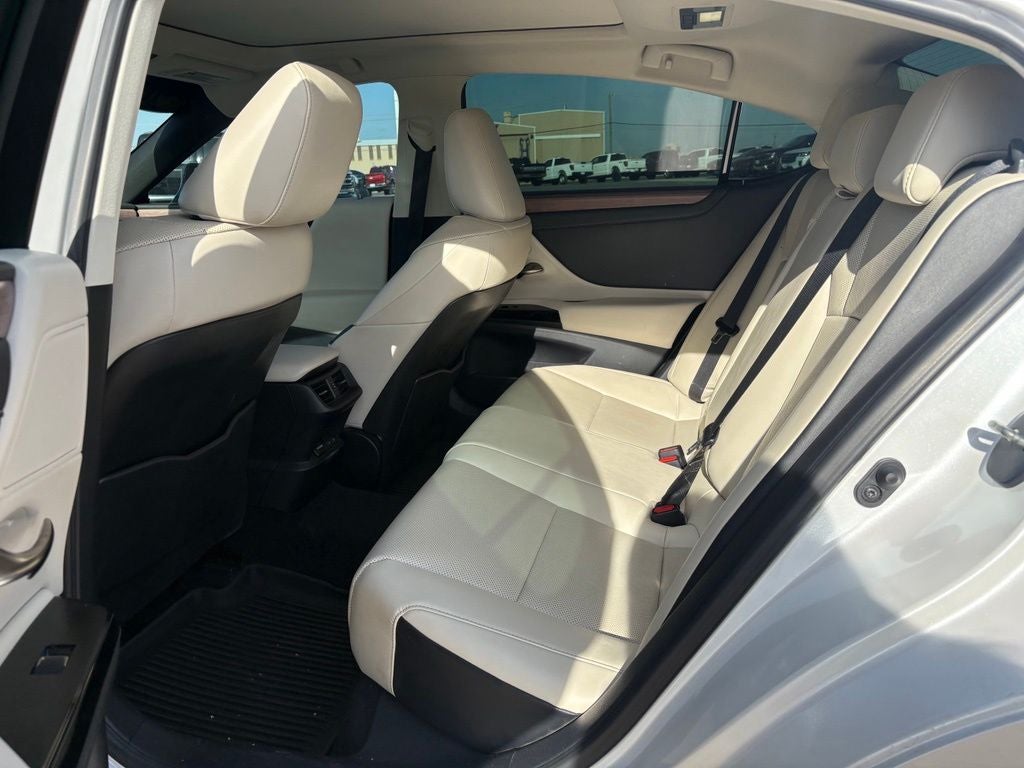 2025 Lexus ES 350