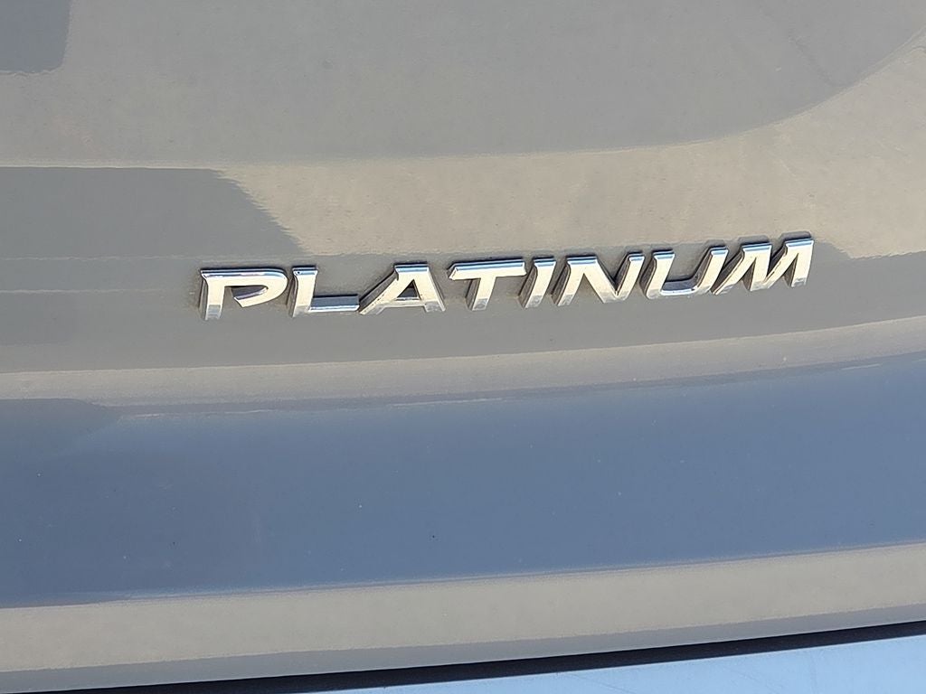 2022 Nissan Pathfinder Platinum
