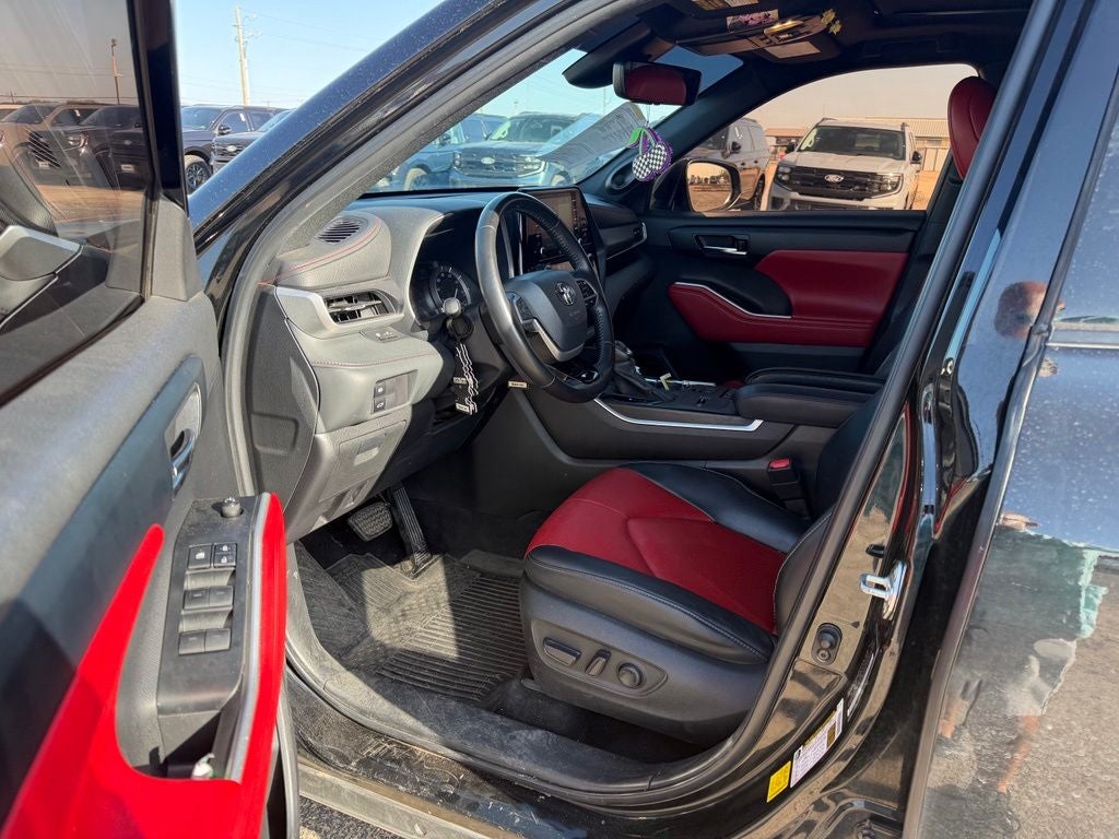 2022 Toyota Highlander XSE