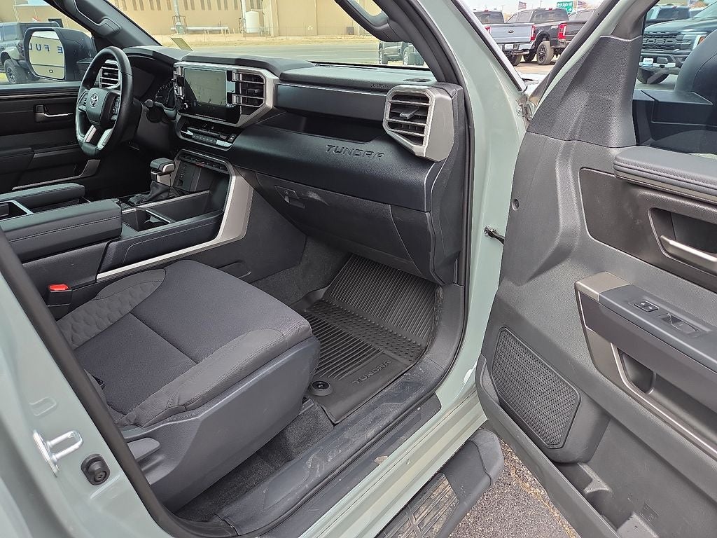 2025 Toyota Tundra SR5