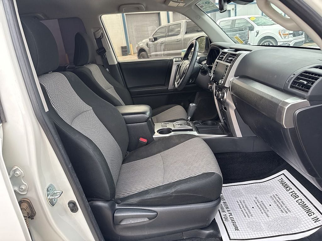 2022 Toyota 4Runner SR5