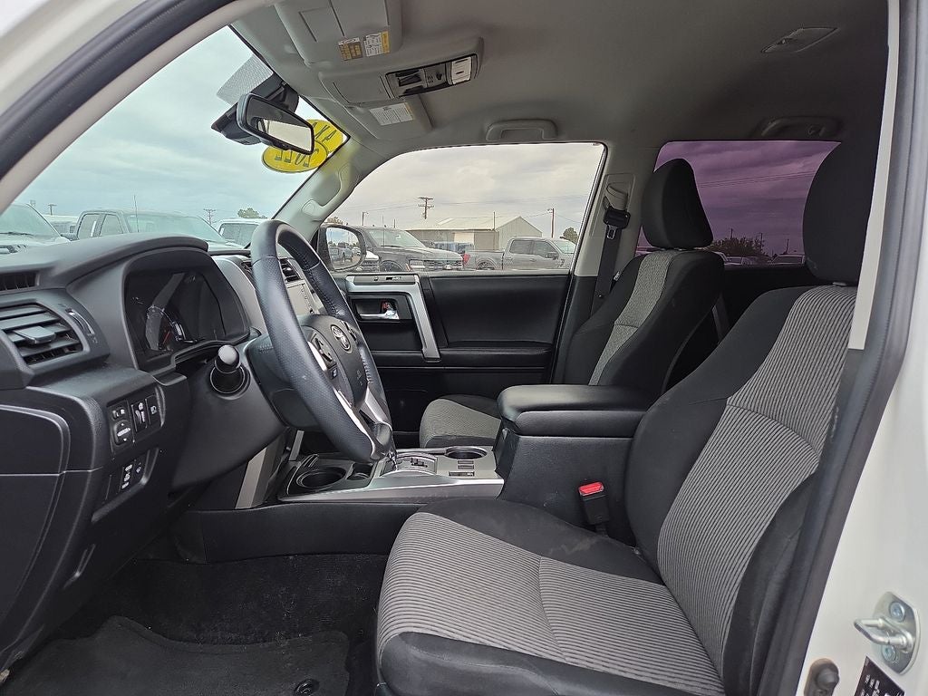 2022 Toyota 4Runner SR5