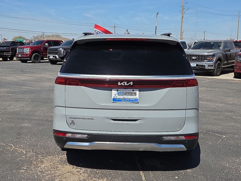 2022 Kia Carnival SX