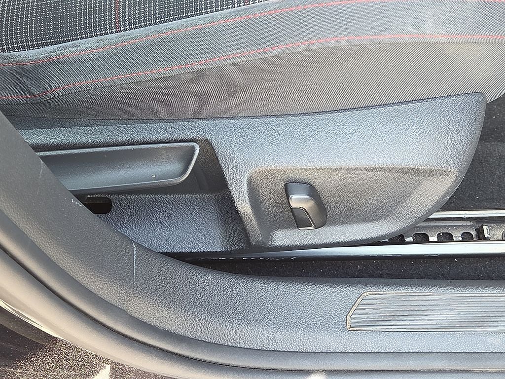 2022 Volkswagen Golf GTI 2.0T SE