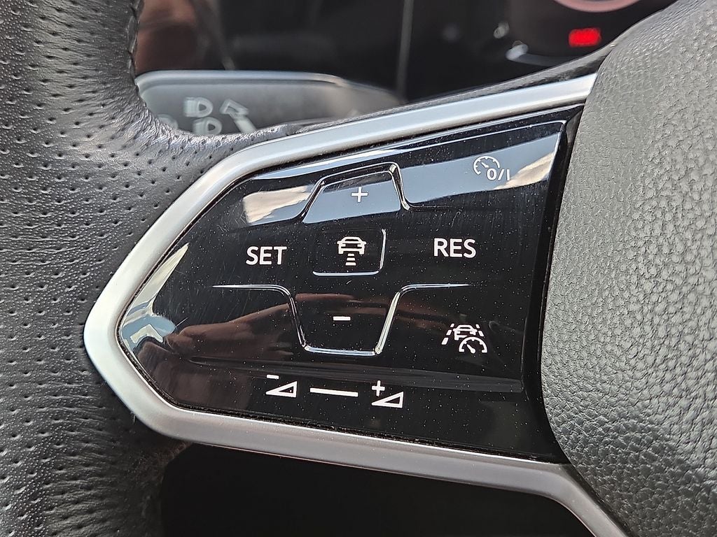 2022 Volkswagen Golf GTI 2.0T SE