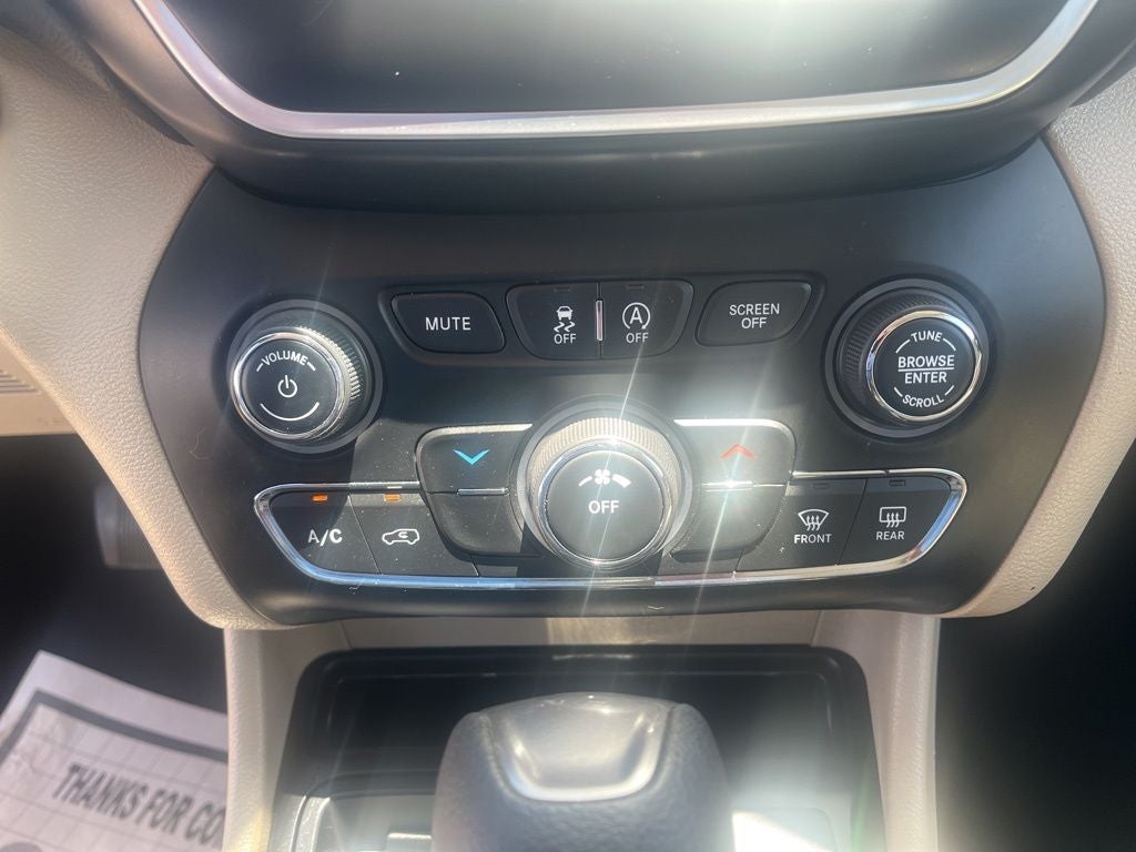 2019 Jeep Cherokee Latitude