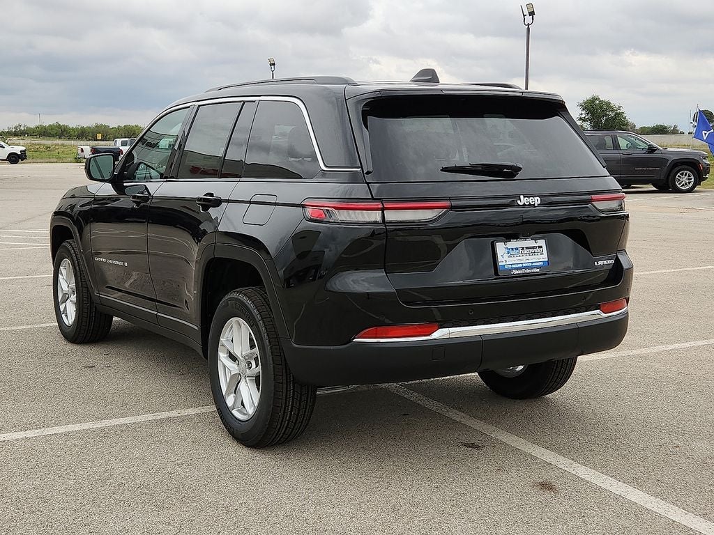 2026 Jeep Grand Cherokee Laredo