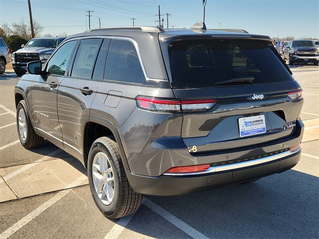 2025 Jeep Grand Cherokee Laredo X