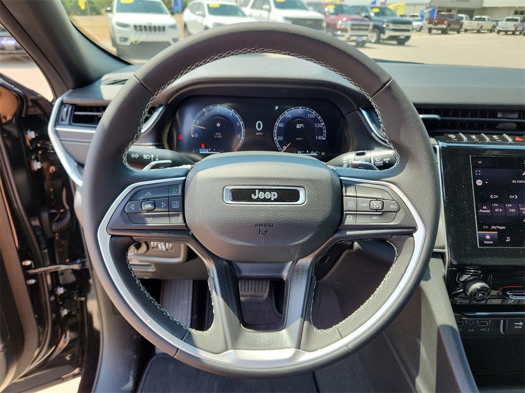 2025 Jeep Grand Cherokee Laredo X