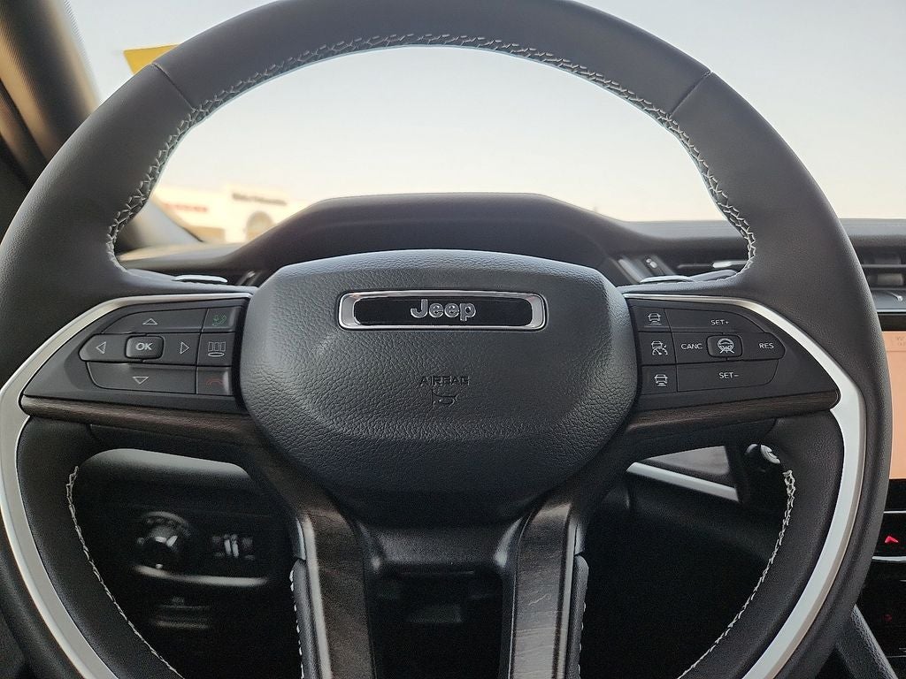 2026 Jeep Grand Cherokee Altitude 4x4