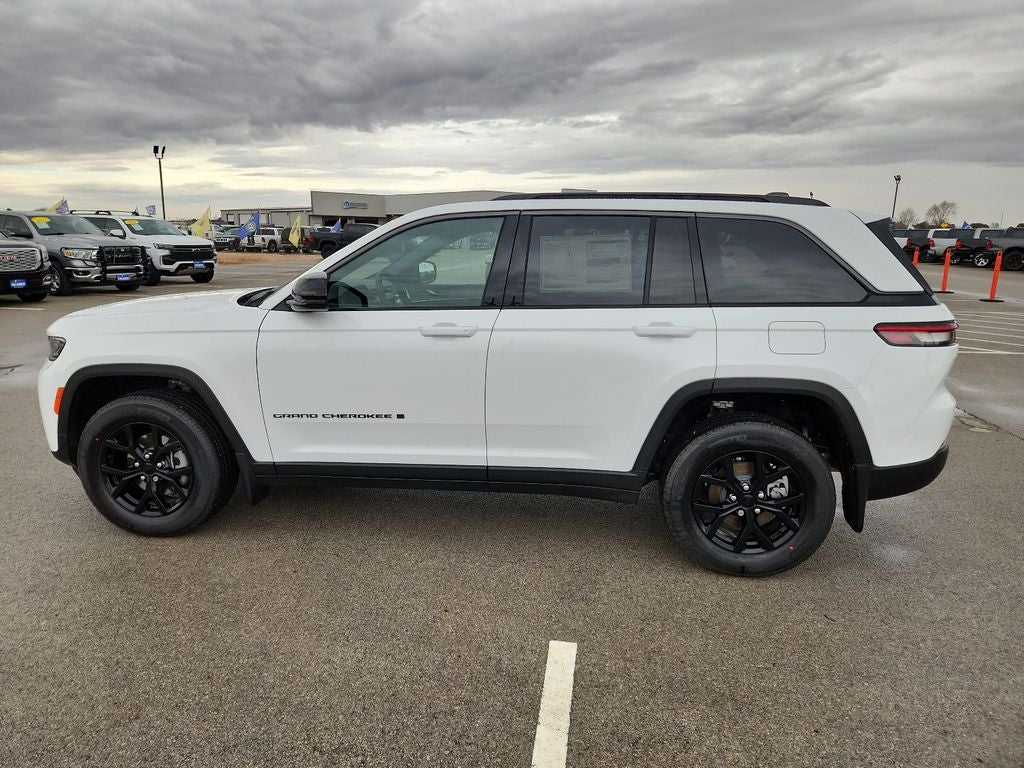 2026 Jeep Grand Cherokee Altitude