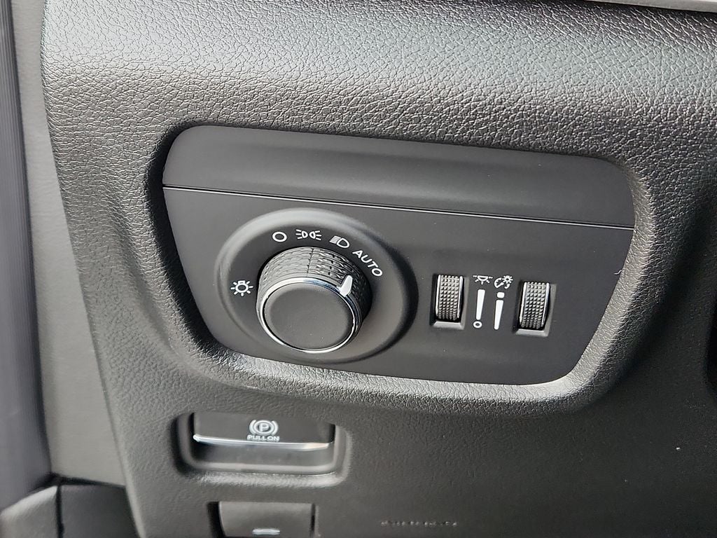 2026 Jeep Grand Cherokee Altitude