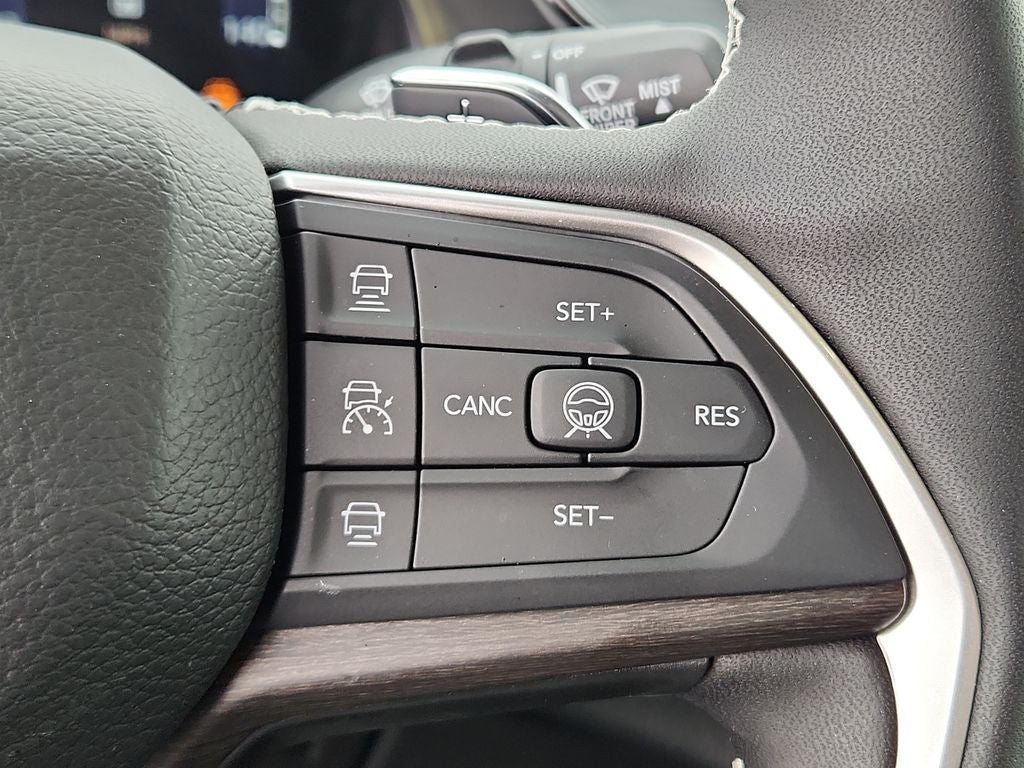 2026 Jeep Grand Cherokee Altitude