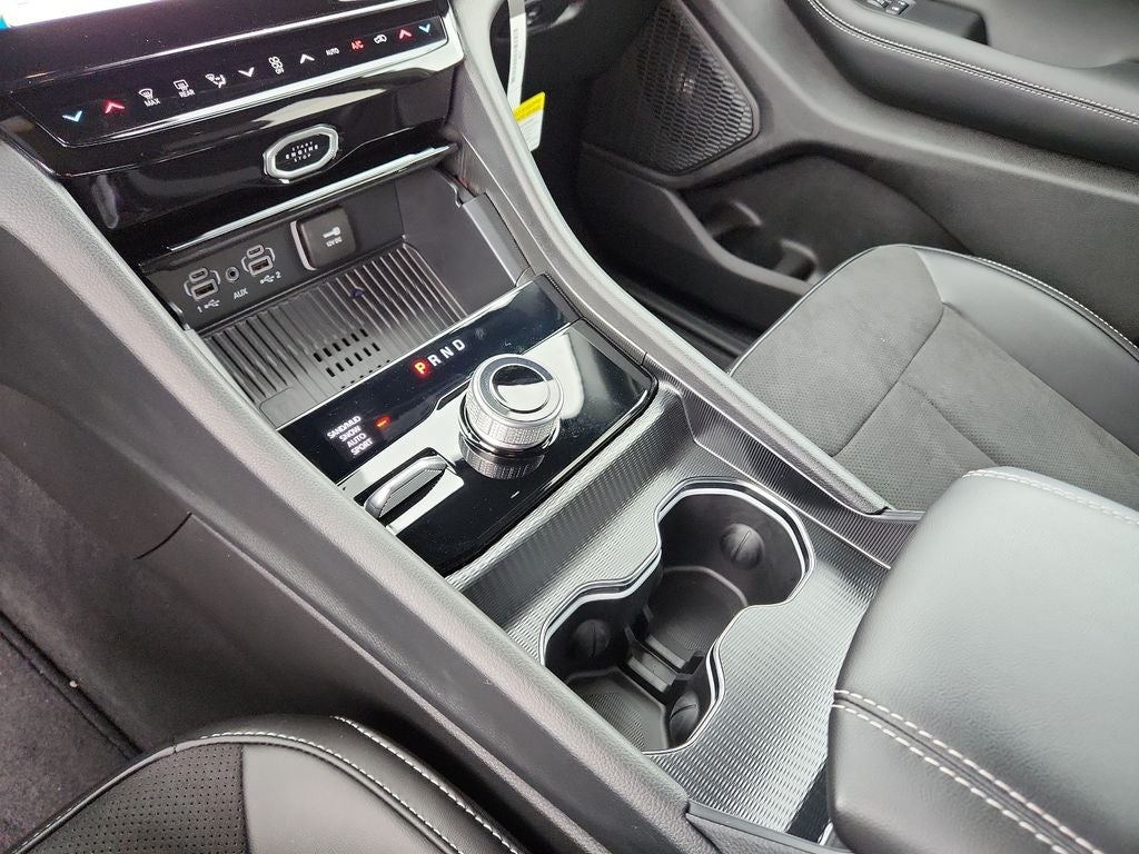 2026 Jeep Grand Cherokee Altitude