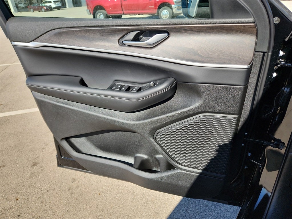 2026 Jeep Grand Cherokee Altitude