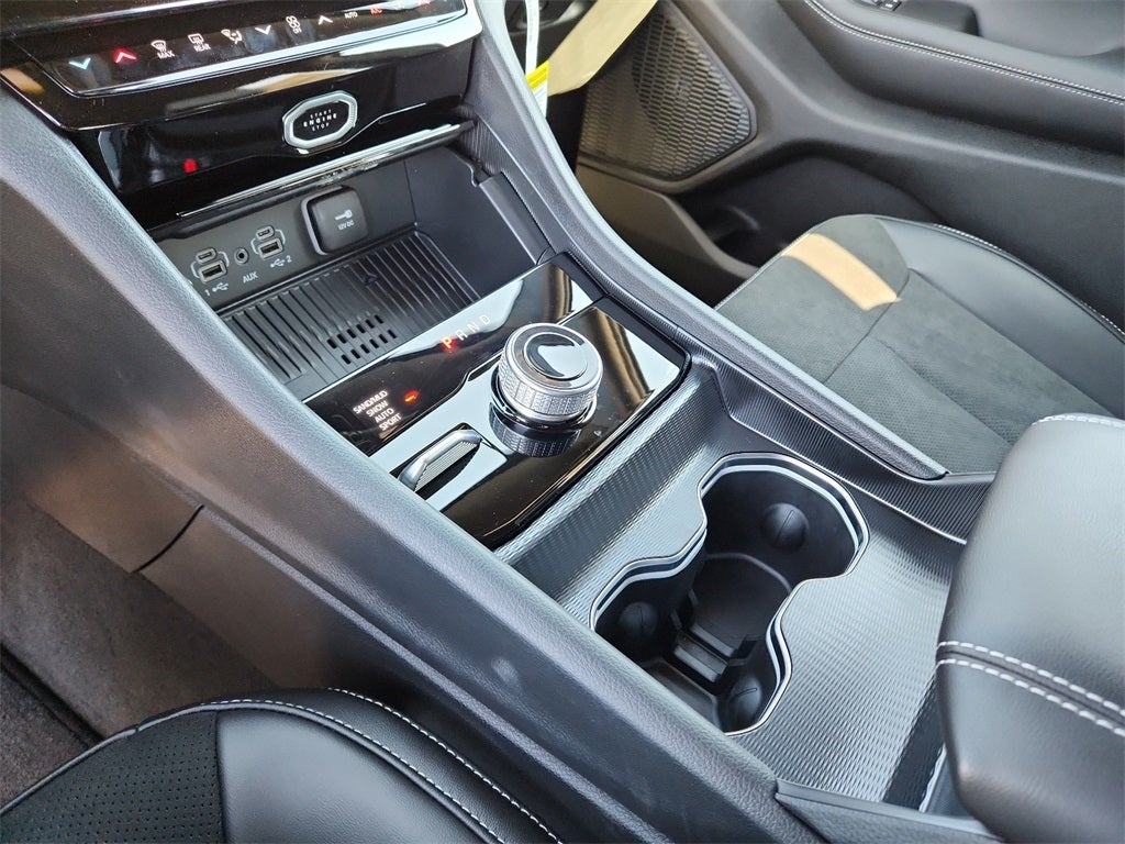 2026 Jeep Grand Cherokee Altitude