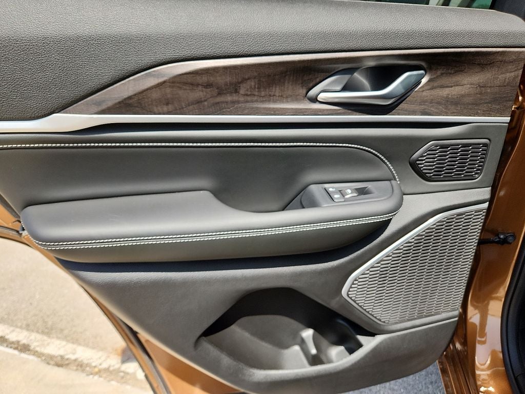 2026 Jeep Grand Cherokee Limited Reserve