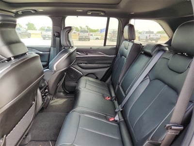 2025 Jeep Grand Cherokee Overland